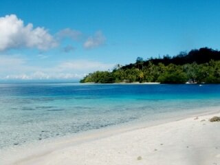 Uepi Island Resort diving, Solomon Islands