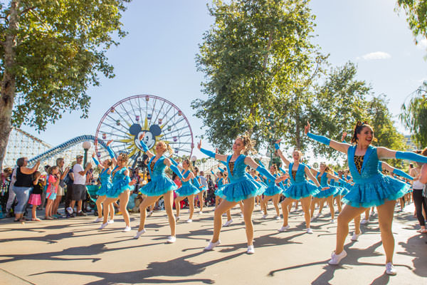 Go Tours dance group on tour in the USA